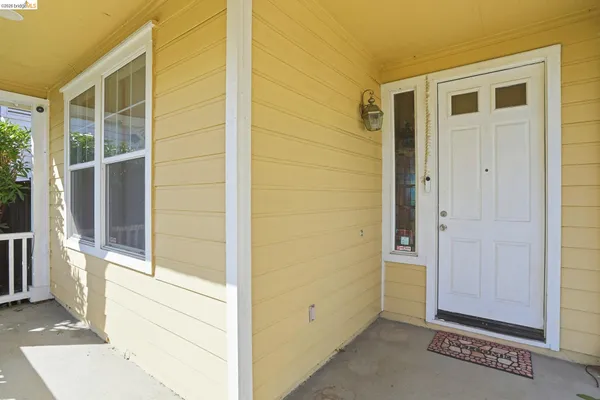 $998,000 | 106 White Cap Cove, Hercules, CA 94547
