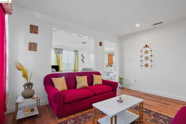 $998,000 | 106 White Cap Cove, Hercules, CA 94547