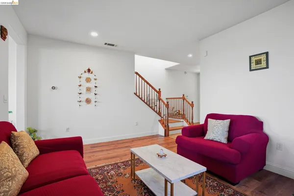 $998,000 | 106 White Cap Cove, Hercules, CA 94547