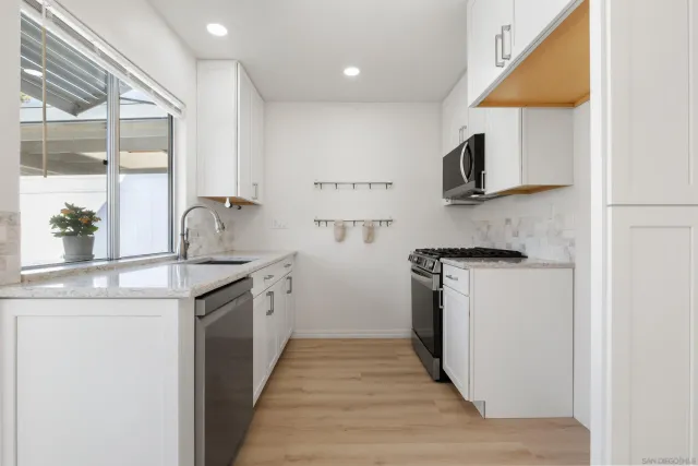 $430,000 | 3875 Vista Campana South, Unit 32, Oceanside, CA 92057