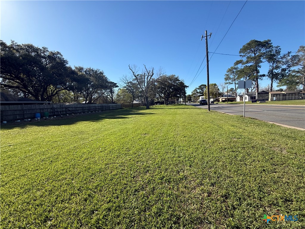 505 South Wells Street Edna, TX 77957 - Photo 4 of 4