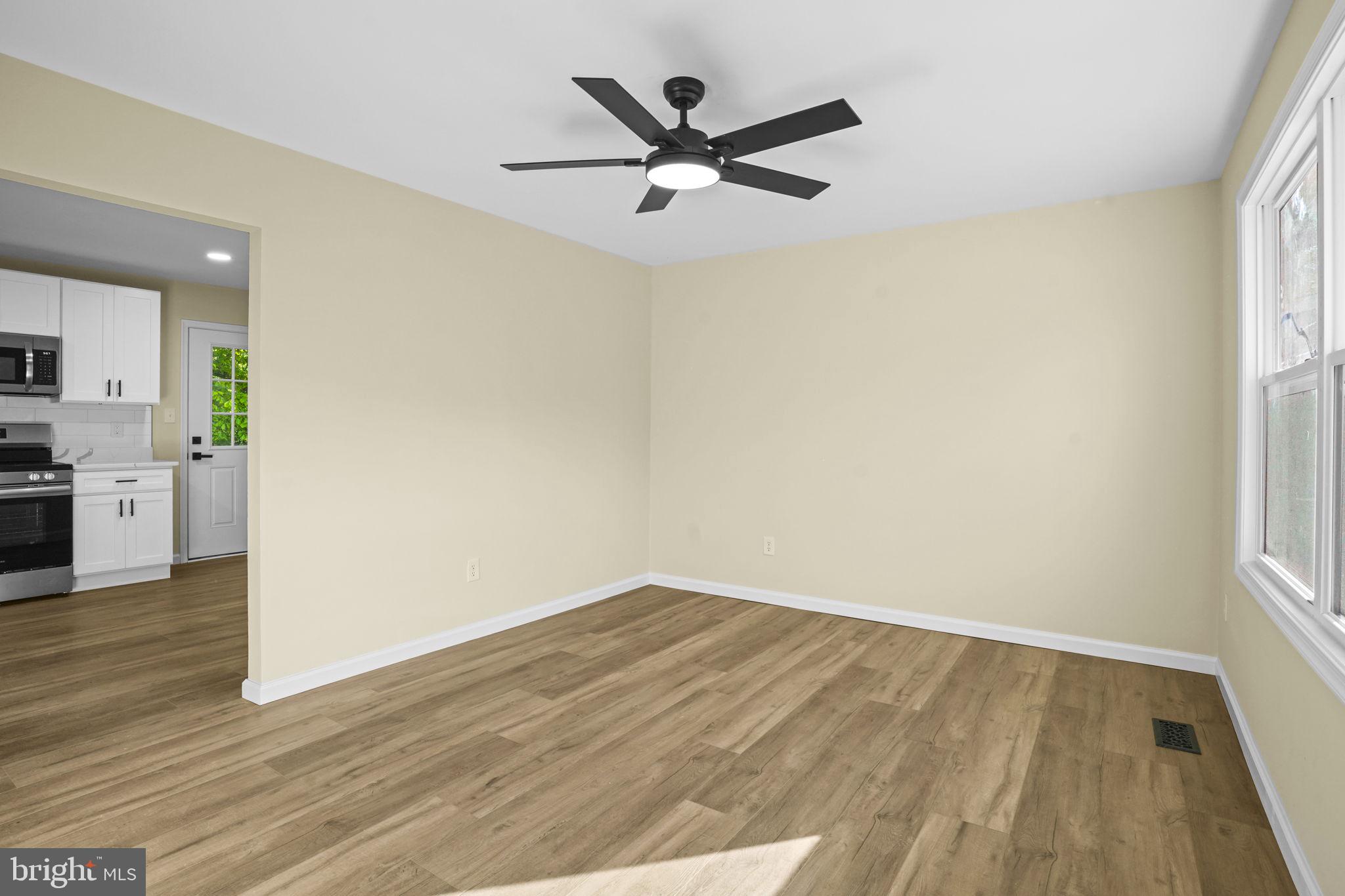 26412 Hillendale Road Hollywood, MD 20636 - Photo 8 of 30 Gallery Image 8