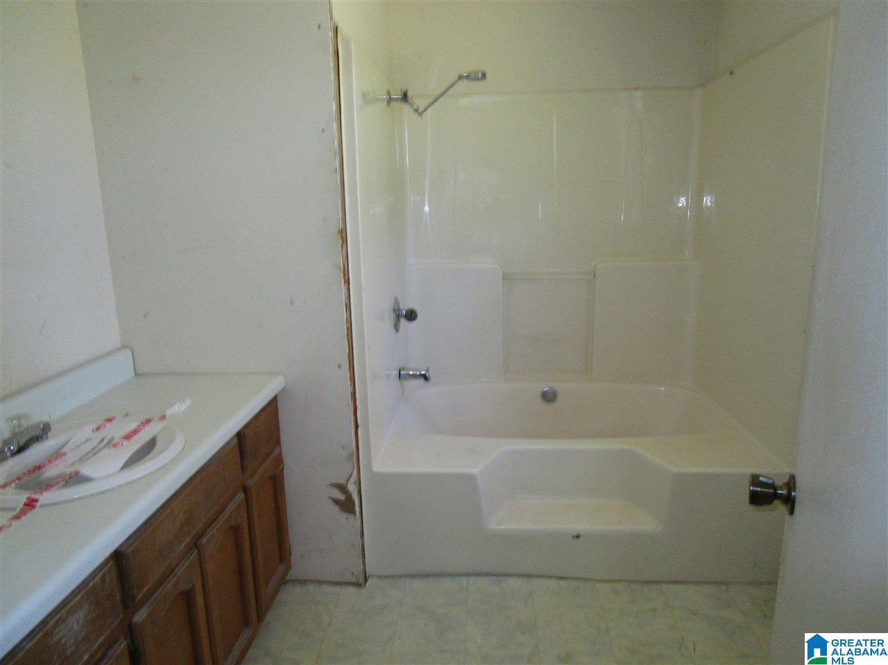 2553 Skyball Road Hayden, AL 35079 - Photo 15 of 33