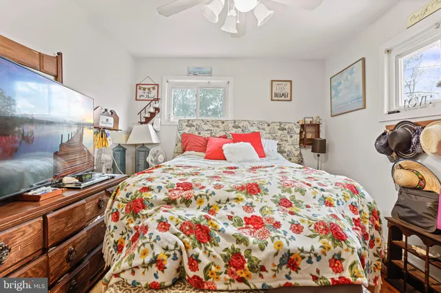 $384,900 | 3504 Wakefield Street, Colonial Beach, VA 22443