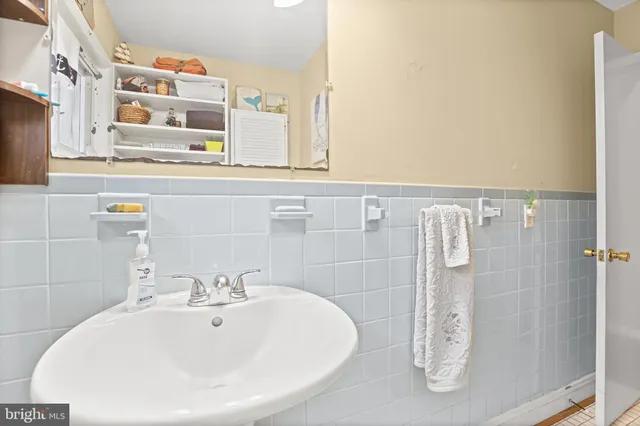 $384,900 | 3504 Wakefield Street, Colonial Beach, VA 22443