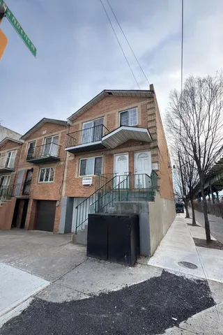 $950,000 | 472 Sutter Avenue | East New York