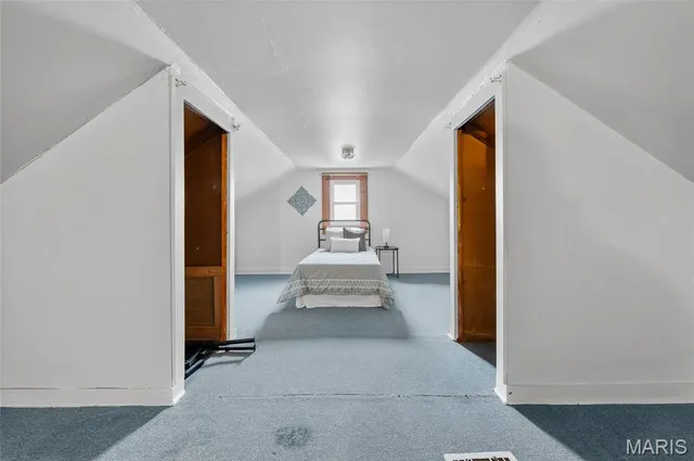 $150,000 | 340 South 10th Street, Wood River, IL 62095