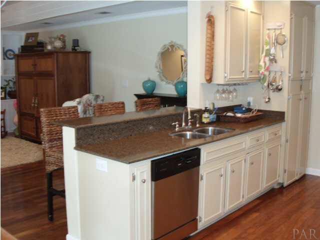 2431 Semur Road Pensacola, FL 32503 - Photo 7 of 20
