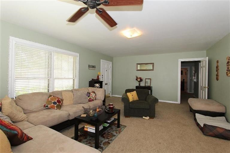 3602 38th Street Lubbock, TX 79413 - Photo 4 of 10 Add'l Living Room