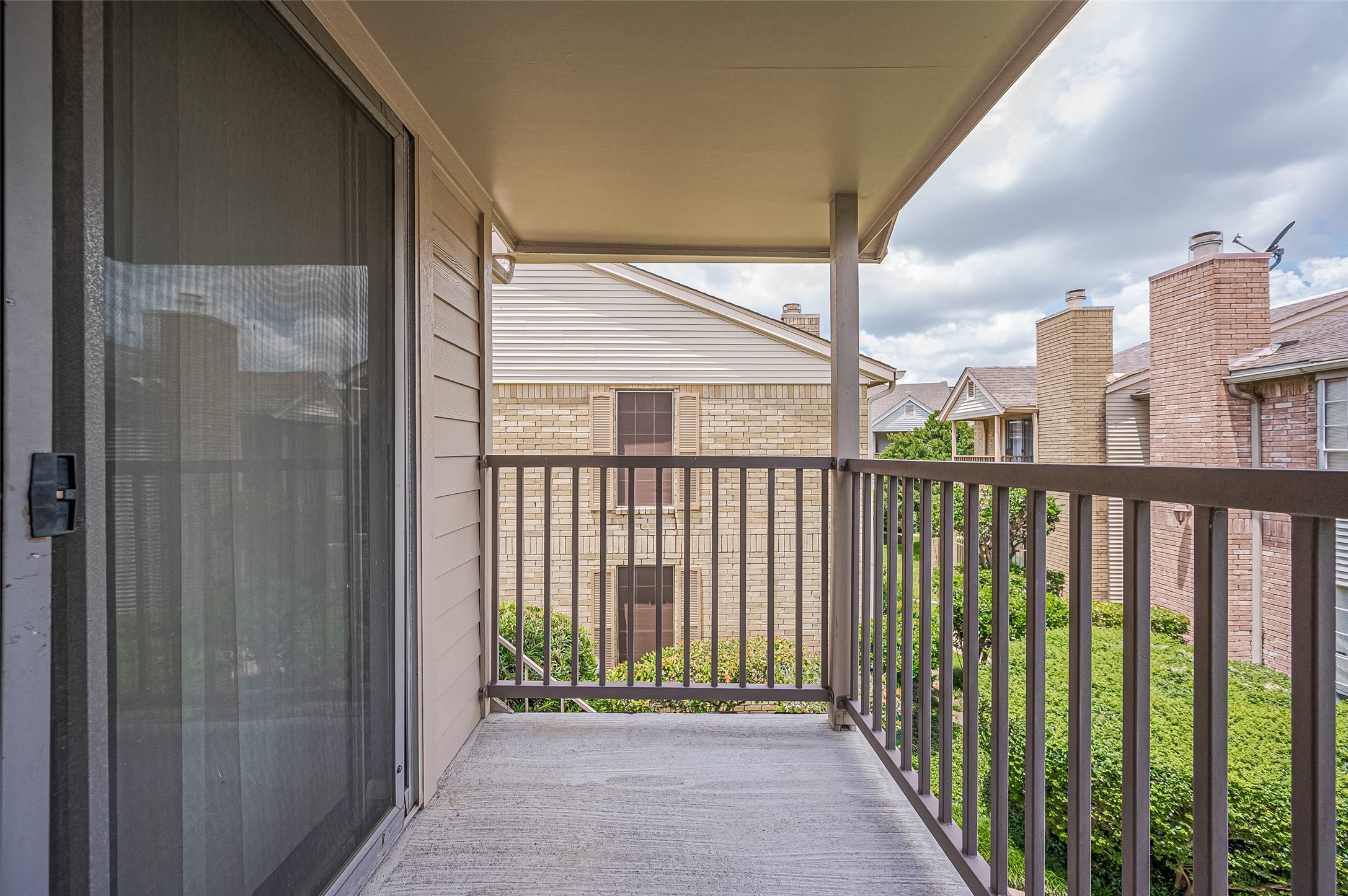 3100 Jeanetta Street, Unit 1104 Houston, TX 77063 - Photo 5 of 25 a view of a balcony