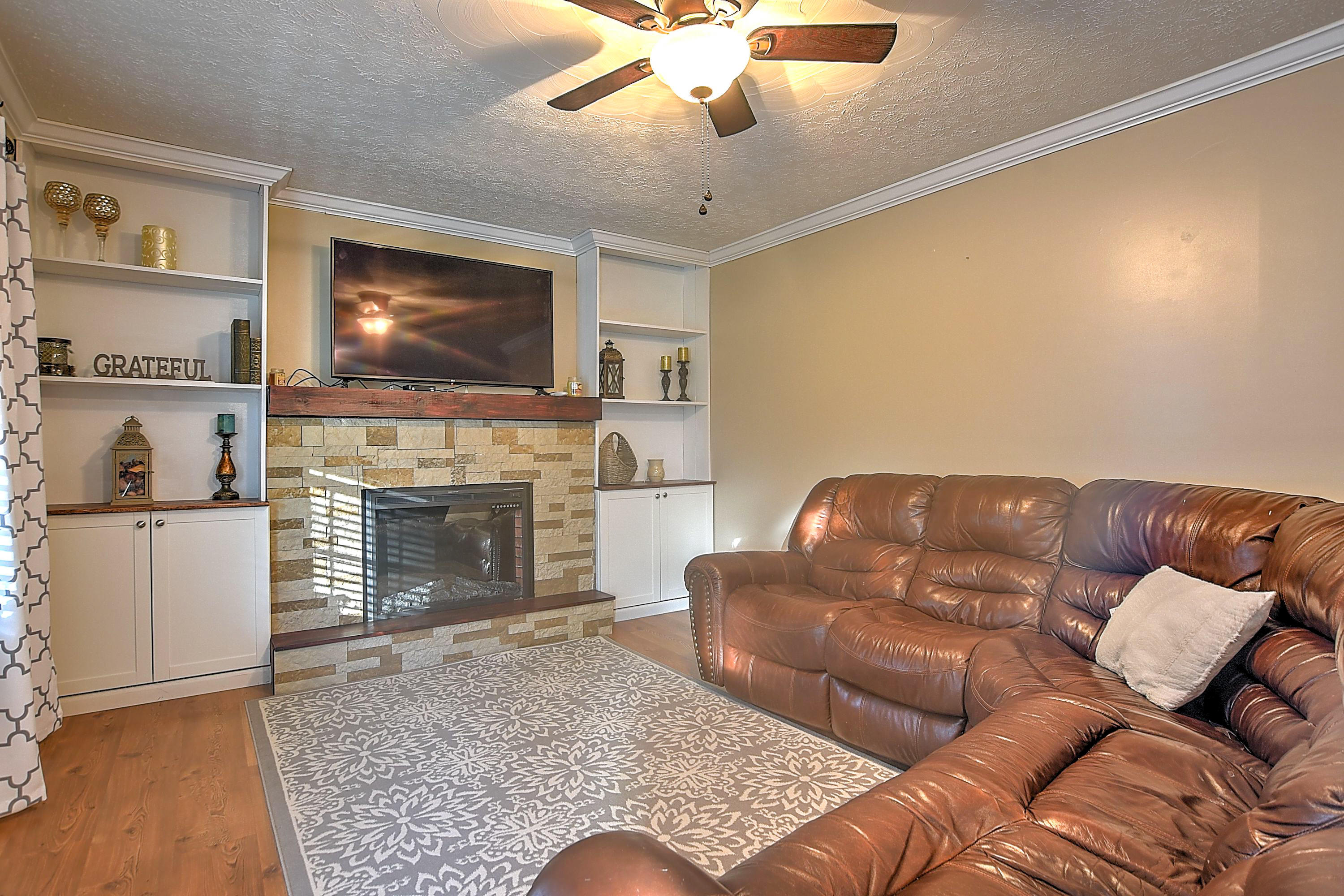 390 Highland Road Jonesborough, TN 37659 - Photo 2 of 33 390 Highland-4