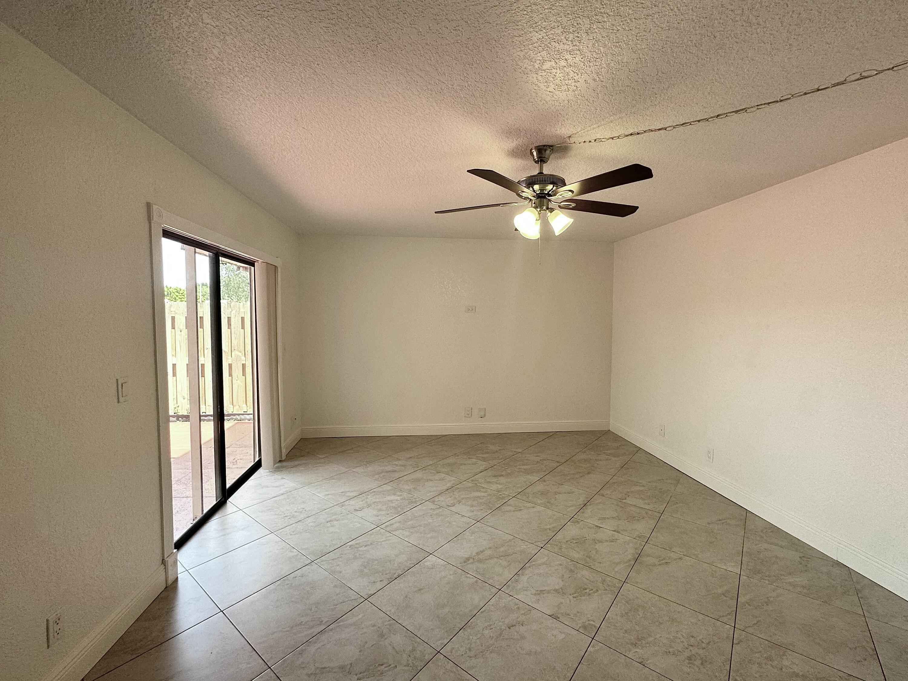 416 Arabian Road Palm Springs, FL 33461 - Photo 15 of 35 IMG_3183
