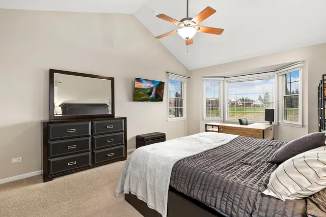 $650,000 | 1 Open Parkway North, Hawthorn Woods, IL 60047