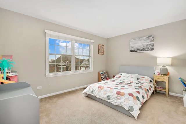 $650,000 | 1 Open Parkway North, Hawthorn Woods, IL 60047