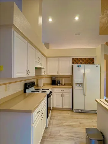 $2,300 | 9448 Tooke Shore Drive, Weeki Wachee, FL 34613