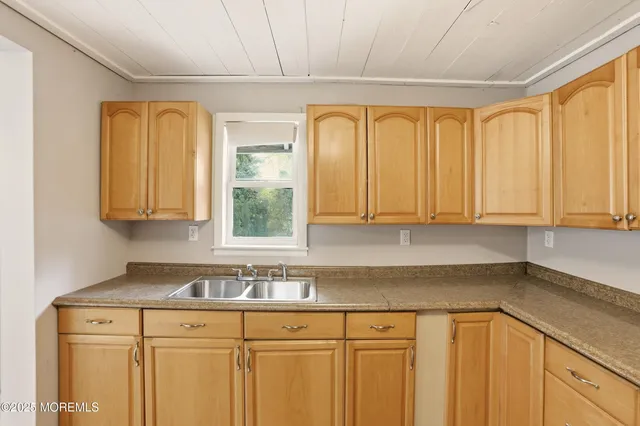 $2,900 | 61 Cassville Road, Jackson, NJ 08527