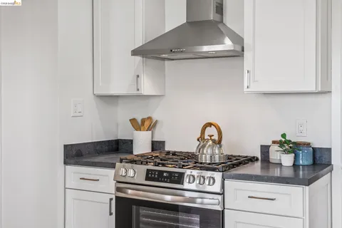 $1,499,000 | 708 Grizzly Peak Boulevard, Berkeley, CA 94708