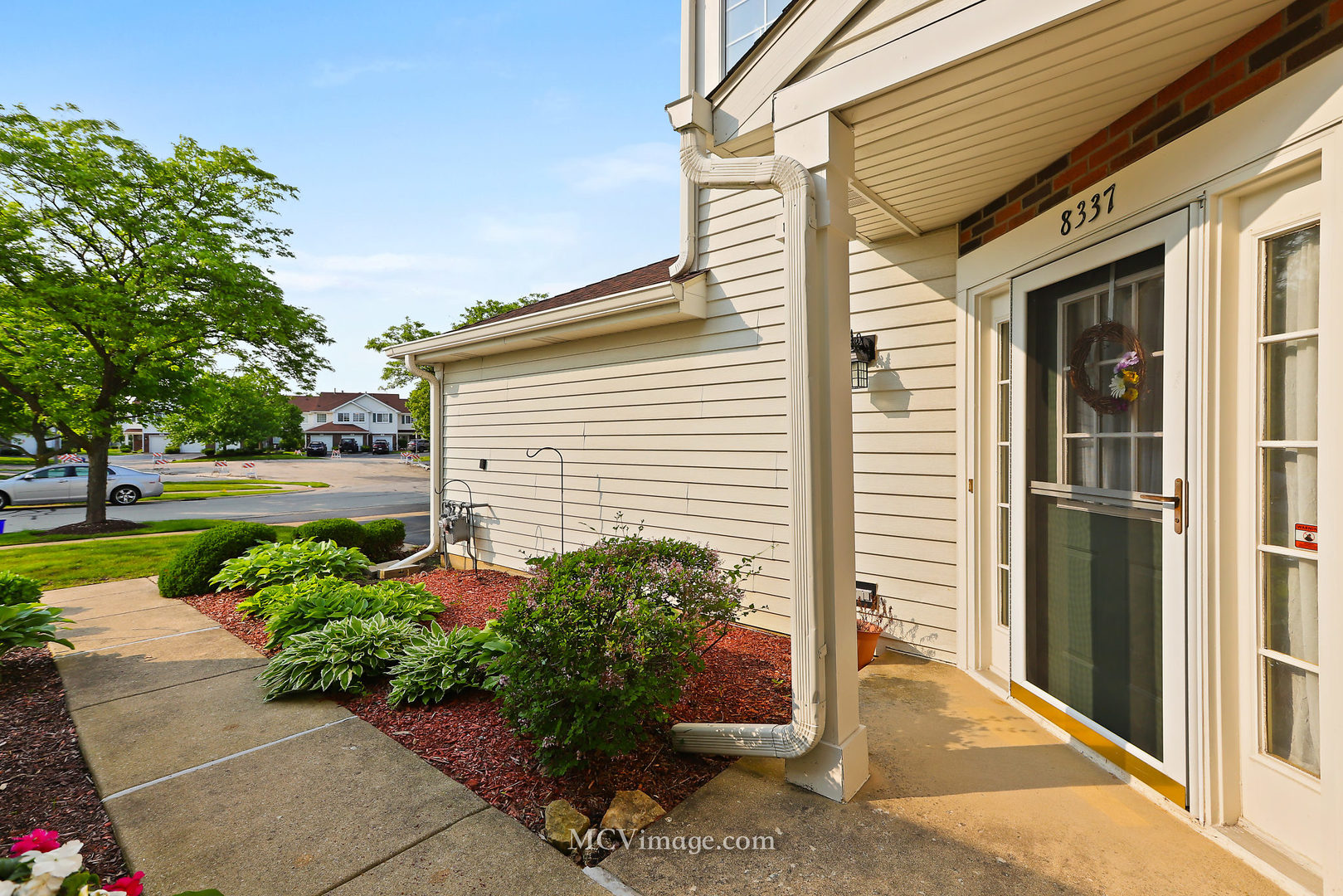 8337 Ripple Ridge Darien, IL 60561 - Photo 2 of 24