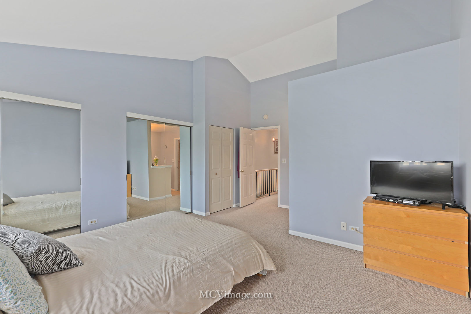 8337 Ripple Ridge Darien, IL 60561 - Photo 14 of 24