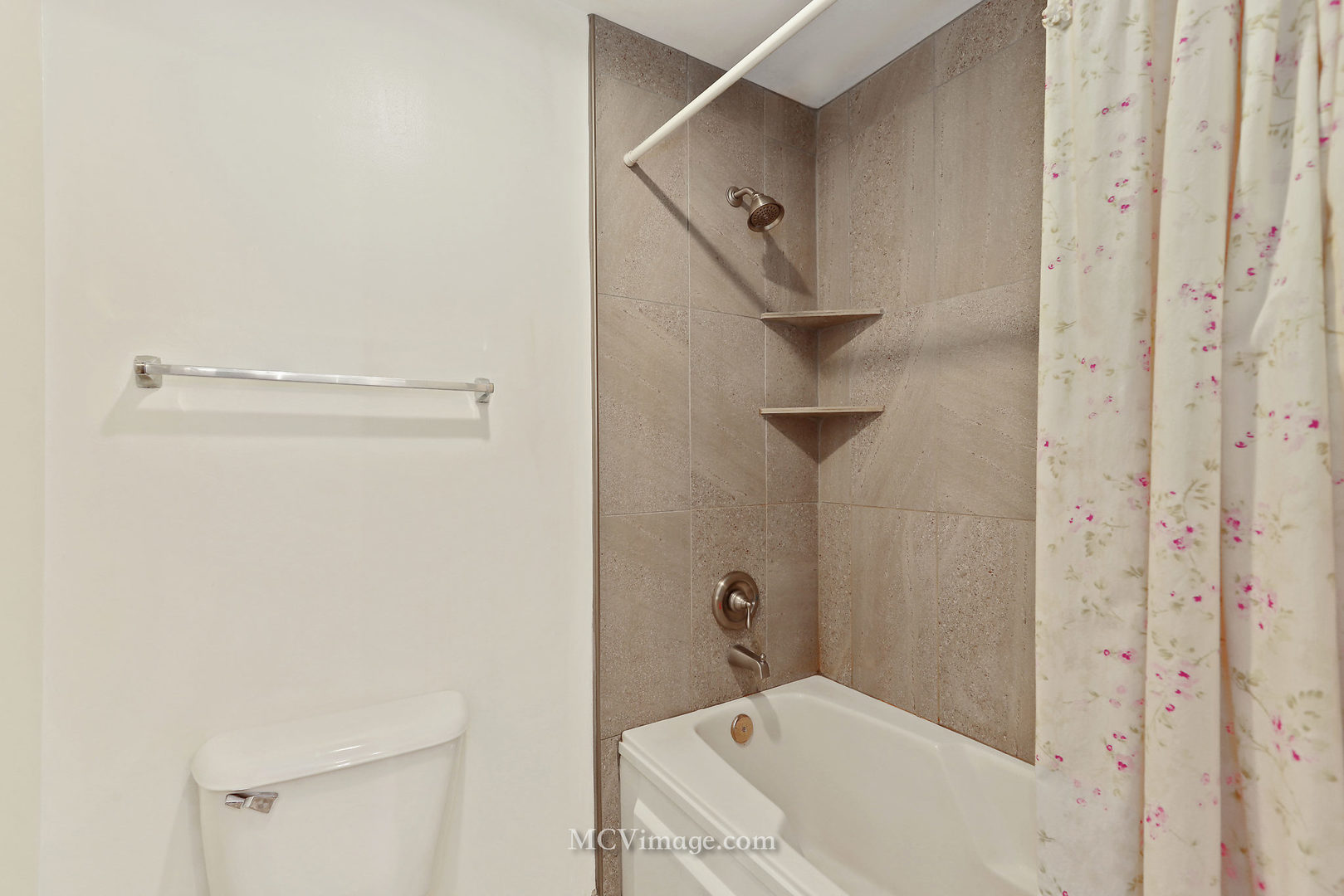 8337 Ripple Ridge Darien, IL 60561 - Photo 16 of 24