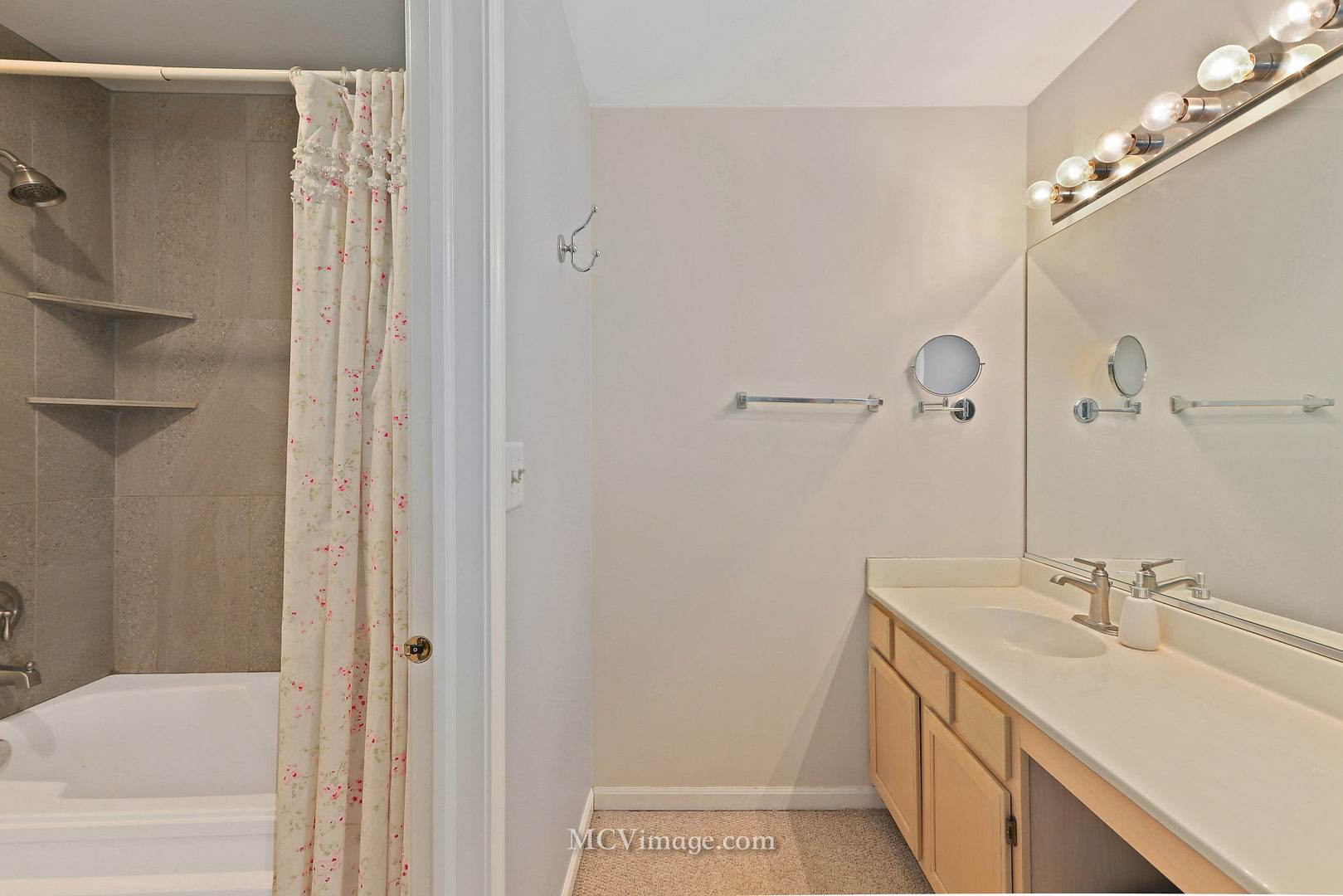 8337 Ripple Ridge Darien, IL 60561 - Photo 17 of 24