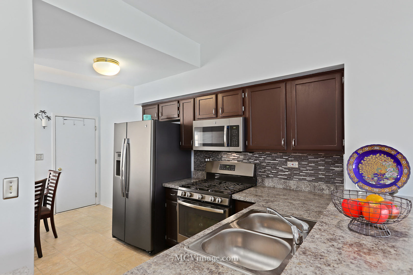 8337 Ripple Ridge Darien, IL 60561 - Photo 6 of 24