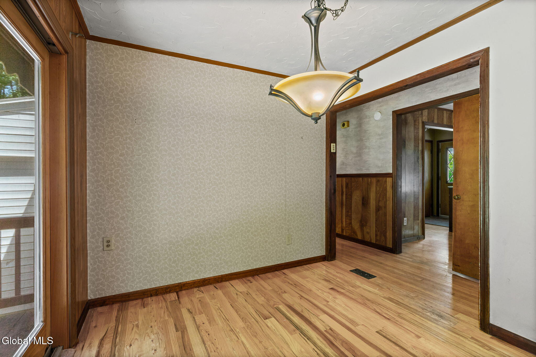 1130 Sanders Road Glenville, NY 12302 - Photo 9 of 48 8-web-or-mls-1130-sanders-rd