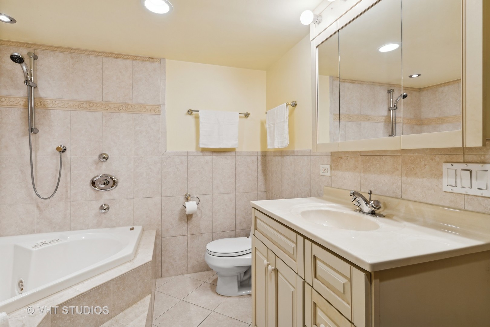 1911 Birch Street Park Ridge, IL 60068 - Photo 21 of 29 Gallery Image 21