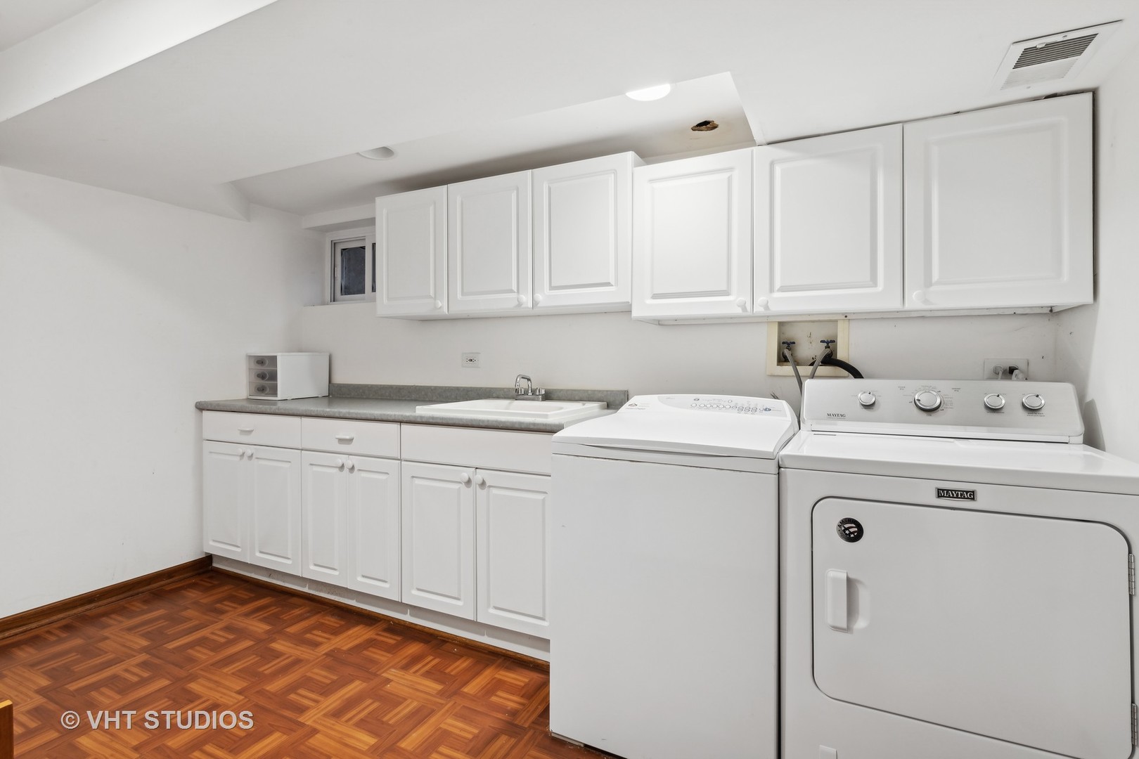 1911 Birch Street Park Ridge, IL 60068 - Photo 24 of 29 Gallery Image 24