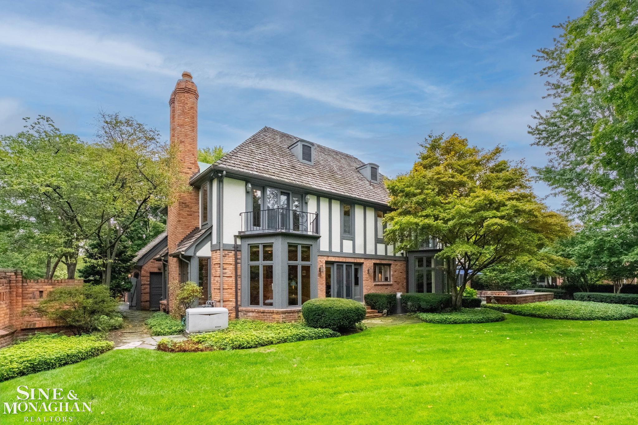 121 Vendome Road Grosse Pointe, MI 48236 - Photo 35 of 48 Gallery Image 35