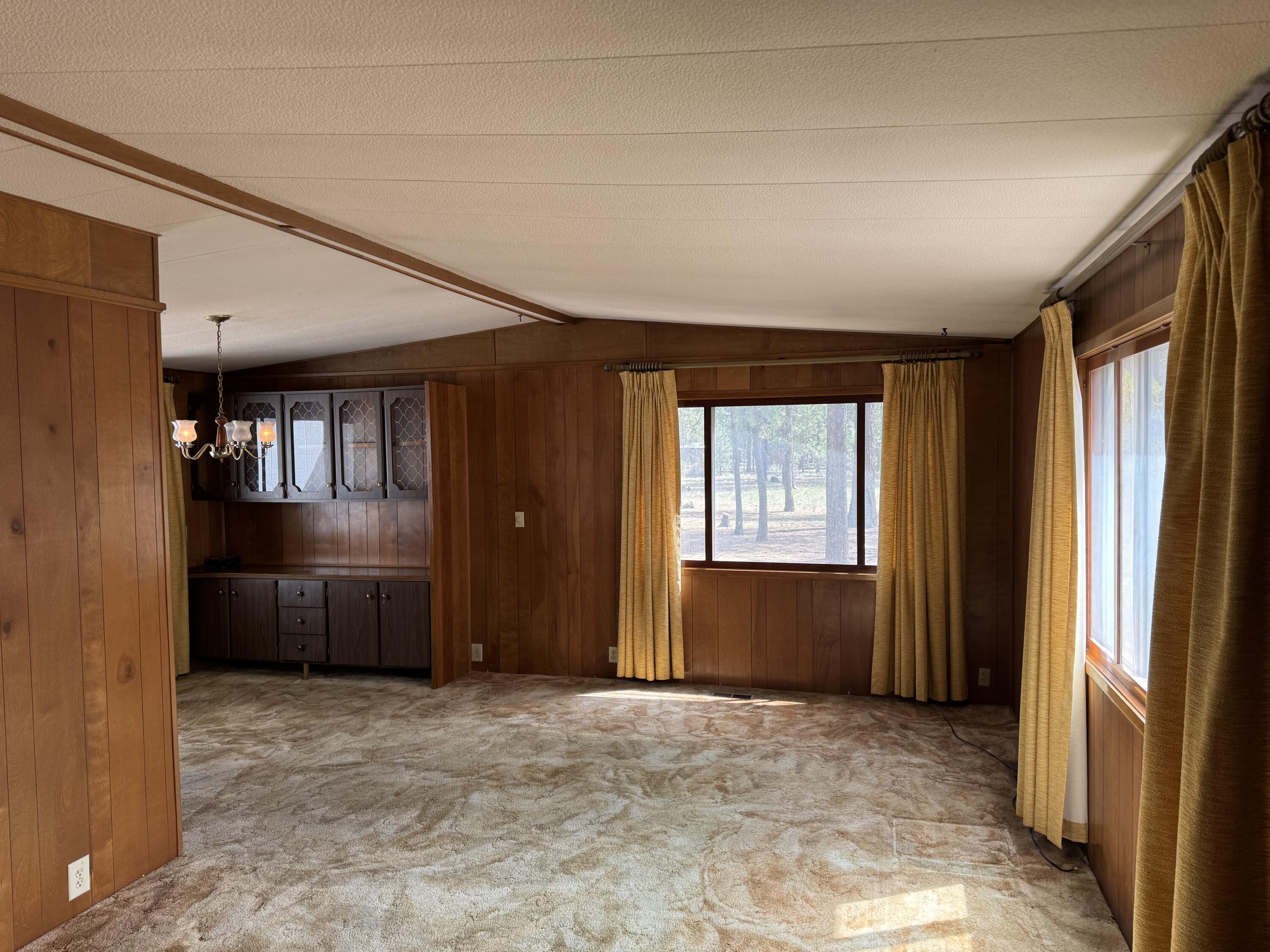 15834 Jackpine Road La Pine, OR 97739 - Photo 9 of 49 9