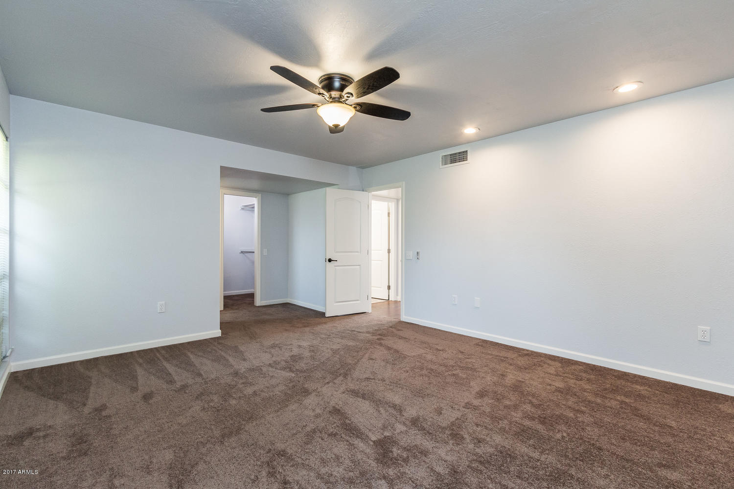 9408 West Greenway Road Sun City, AZ 85351 - Photo 22 of 41 9408 W Greenway Rd Sun City AZ-large-022