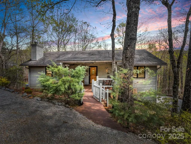 $575,000 | 780 Rixhaven Drive, Saluda, NC 28773