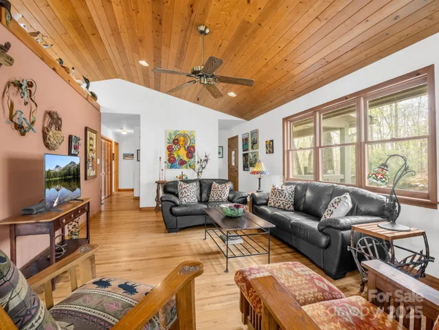 $575,000 | 780 Rixhaven Drive, Saluda, NC 28773