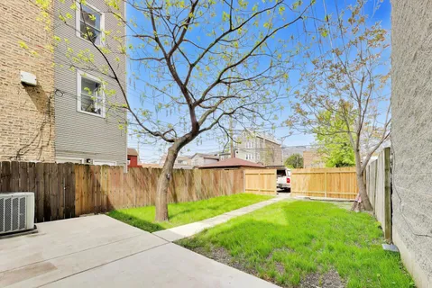 $825,000 | 3450 West Diversey Avenue, Chicago, IL 60647