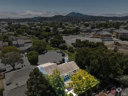 $1,295,000 | 22 Hyannis Cove, San Rafael, CA 94901