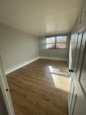 $145,000 | 2245 West Farwell Avenue, Unit 3B, Chicago, IL 60645