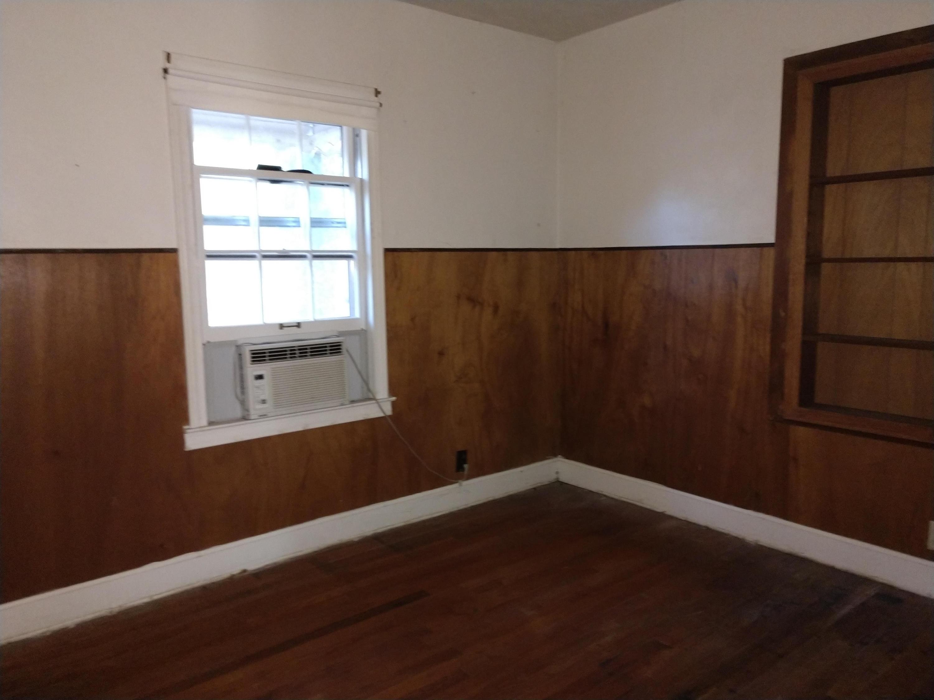 1427 Williams Road Hixson, TN 37343 - Photo 3 of 11 BEDROOM THREE