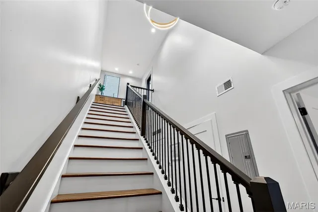 $799,000 | 215 North Sarah Street, Unit 7, St. Louis, MO 63108