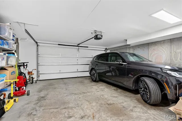 $799,000 | 215 North Sarah Street, Unit 7, St. Louis, MO 63108