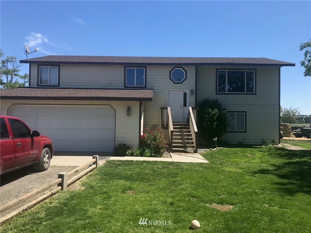 7441 Redmond Road Northeast Moses Lake, WA 98837 - Photo 1 of 1 Gallery Image 1