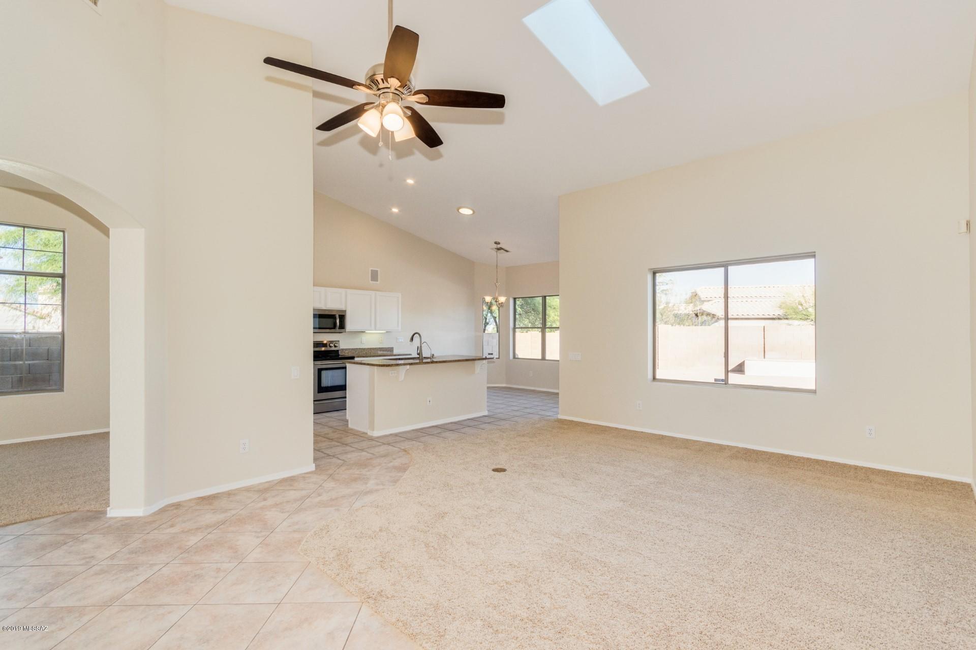 9797 Mountain Crossing Road Tucson, AZ 85748 - Photo 11 of 38 Gallery Image 11