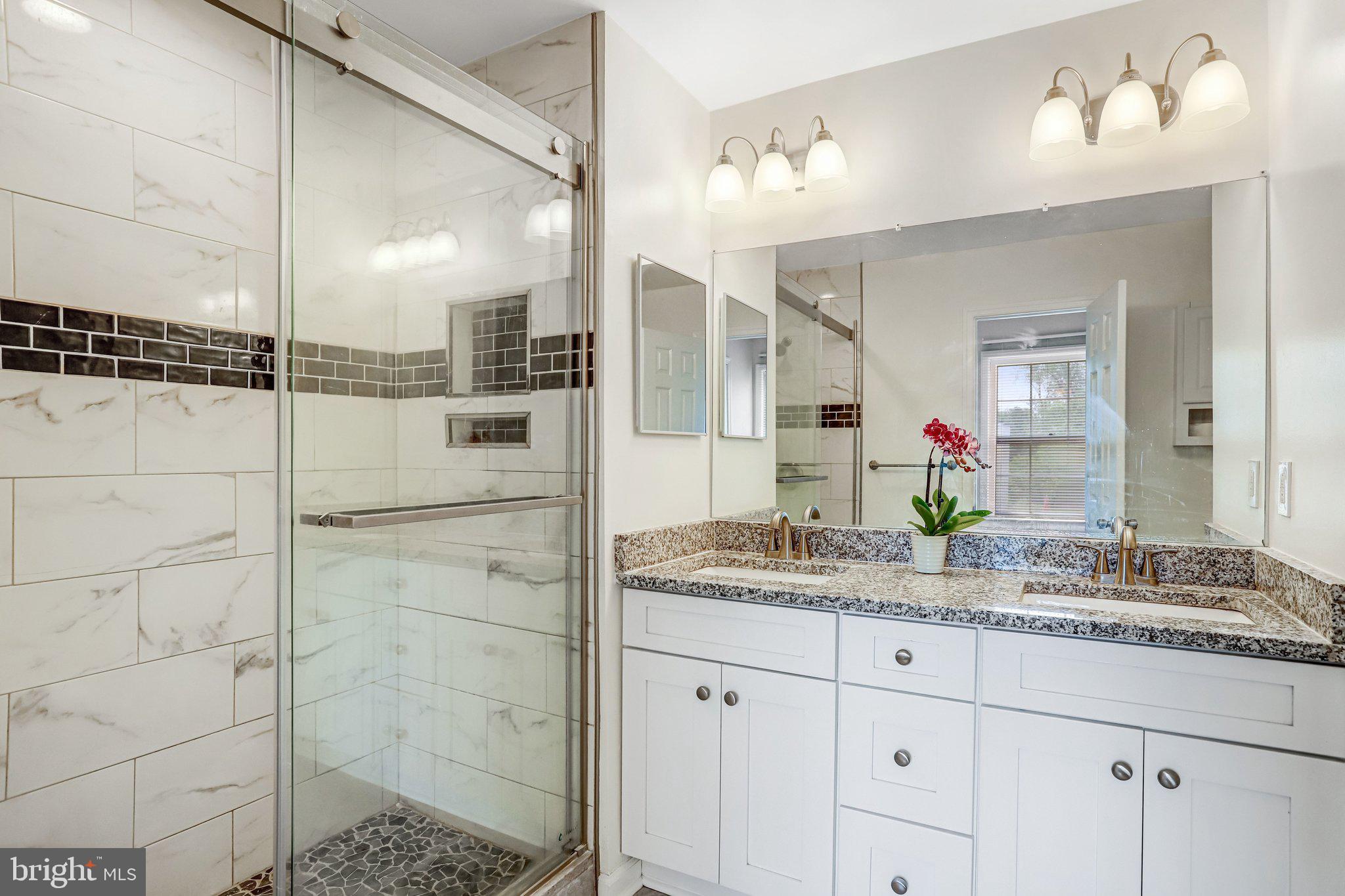 13378 Point Rider Lane Herndon, VA 20171 - Photo 15 of 25 Gallery Image 15