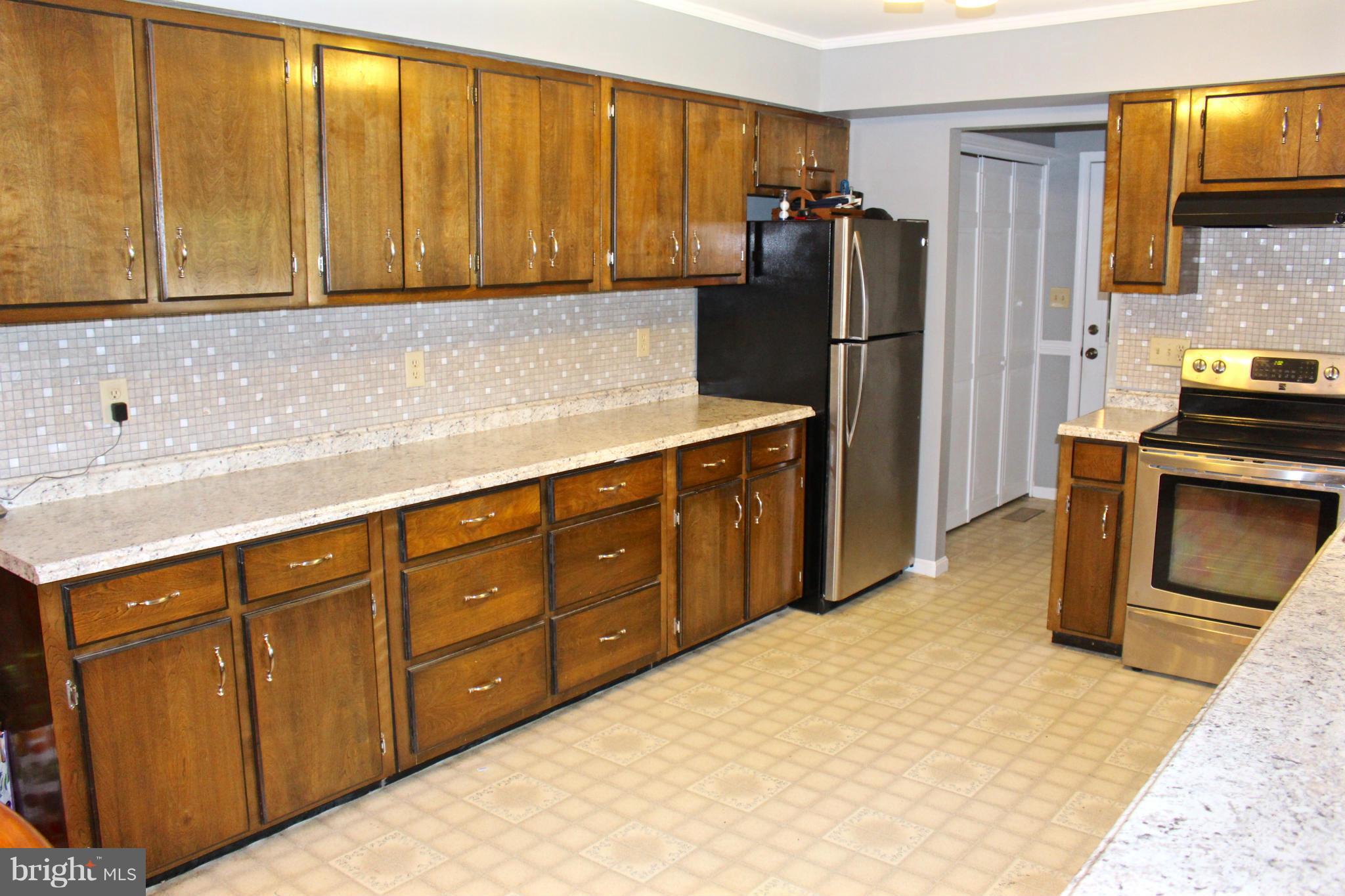 490 Swaggers Point Road Solomons, MD 20688 - Photo 8 of 27 Kitchen