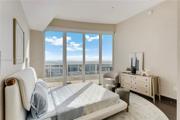 $6,900,000 | 18201 Collins Avenue, Unit TS1, Sunny Isles Beach, FL 33160