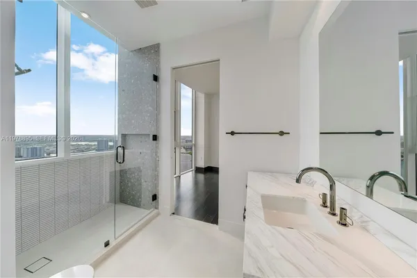 $6,900,000 | 18201 Collins Avenue, Unit TS1, Sunny Isles Beach, FL 33160