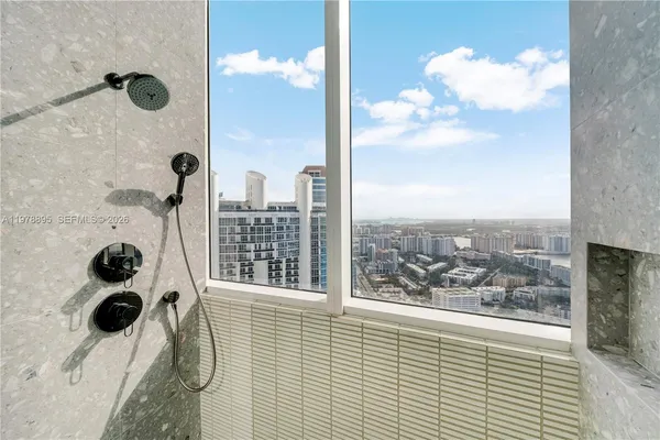 $6,900,000 | 18201 Collins Avenue, Unit TS1, Sunny Isles Beach, FL 33160