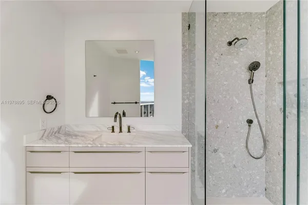 $6,900,000 | 18201 Collins Avenue, Unit TS1, Sunny Isles Beach, FL 33160