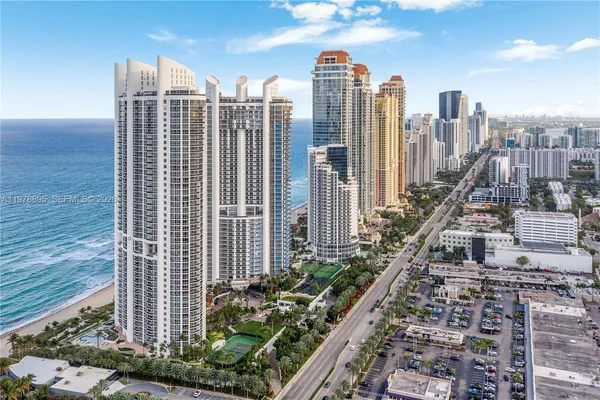 $6,900,000 | 18201 Collins Avenue, Unit TS1, Sunny Isles Beach, FL 33160