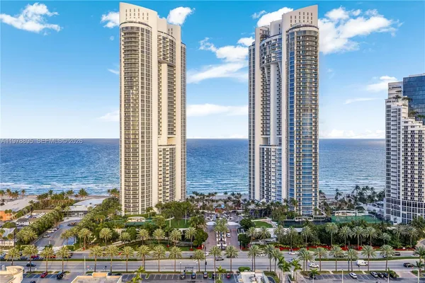 $6,900,000 | 18201 Collins Avenue, Unit TS1, Sunny Isles Beach, FL 33160
